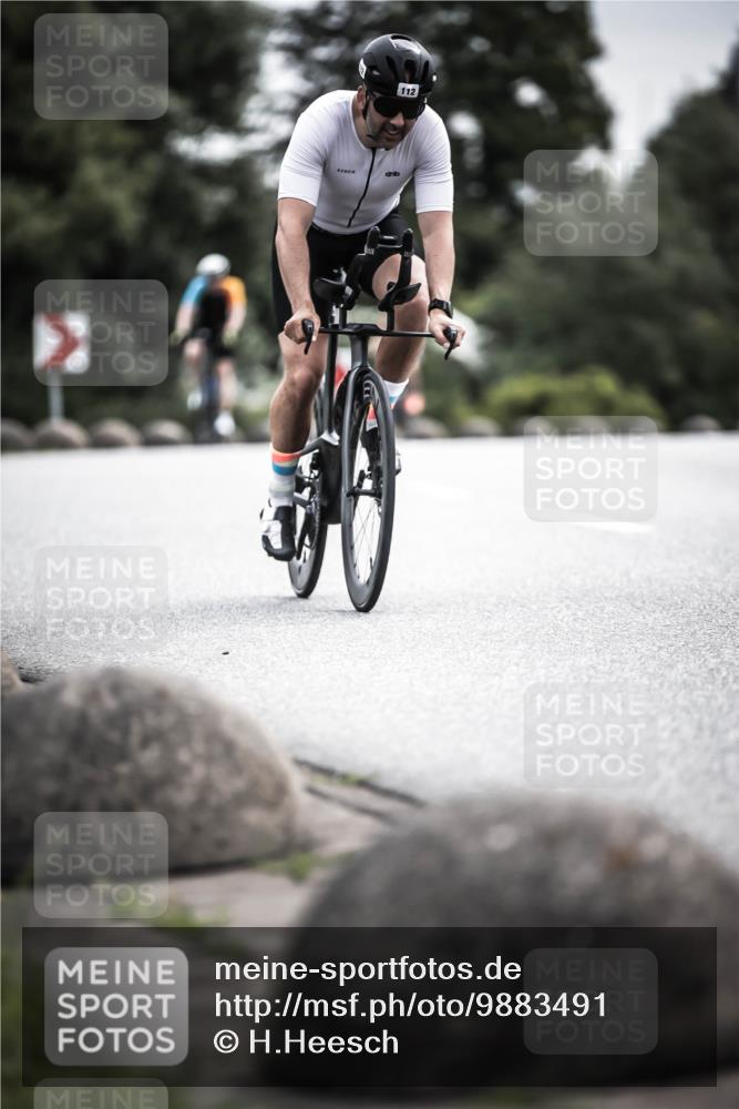 21.06.2026 - 29. Vierlanden-Triathlon H.Heesch http://msf.ph/oto/9883491 21.06.2026 10:35:24 Radfahren 43, 112, 291 meine-sportfotos.de