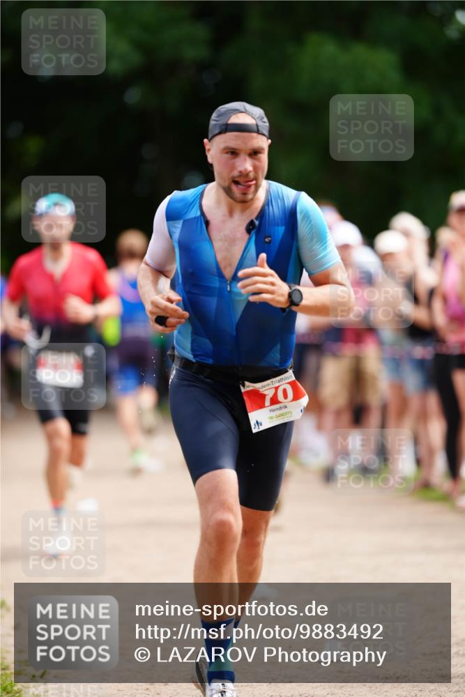 21.06.2026 - 29. Vierlanden-Triathlon LAZAROV Photography http://msf.ph/oto/9883492 21.06.2026 12:52:00 Laufen 70 meine-sportfotos.de