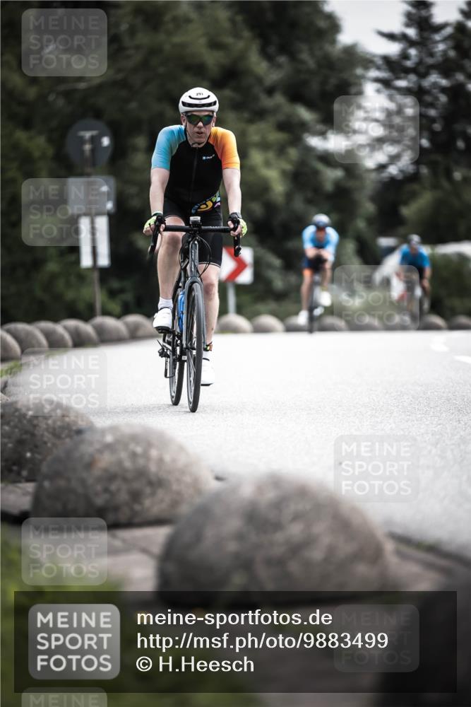 21.06.2026 - 29. Vierlanden-Triathlon H.Heesch http://msf.ph/oto/9883499 21.06.2026 10:35:28 Radfahren 43, 108, 109, 112, 291, 347, 490 meine-sportfotos.de