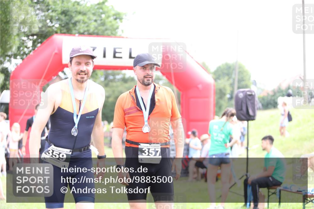 21.06.2026 - 29. Vierlanden-Triathlon Andreas Tolksdorf http://msf.ph/oto/9883500 21.06.2026 11:26:00 Ziel 477, 562, 477, 562 meine-sportfotos.de