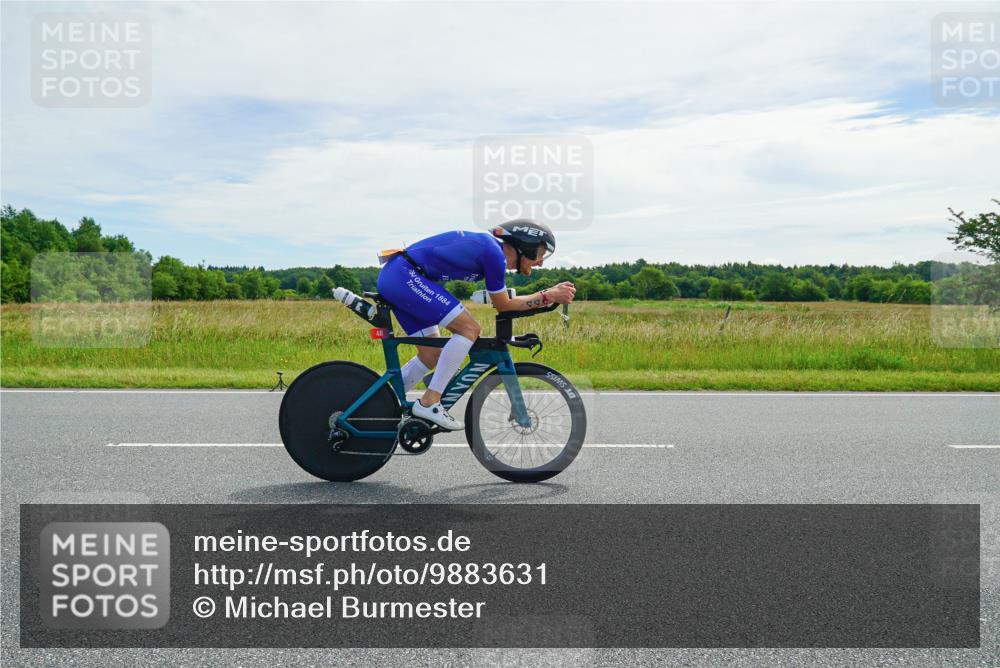 21.06.2026 - Viking Triathlon Michael Burmester http://msf.ph/oto/9883631 21.06.2026 11:08:39 Radfahren 143, 176, 234, 234, 279, 330, 441, 496 meine-sportfotos.de