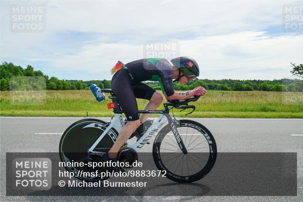 21.06.2026 - Viking Triathlon Michael Burmester http://msf.ph/oto/9883672 21.06.2026 11:09:35 Radfahren 33, 119, 177, 312, 312, 426, 565, 669 meine-sportfotos.de