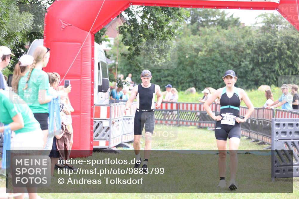 21.06.2026 - 29. Vierlanden-Triathlon Andreas Tolksdorf http://msf.ph/oto/9883799 21.06.2026 11:26:30 Ziel 536, 564, 1356, 536, 564, 1356 meine-sportfotos.de