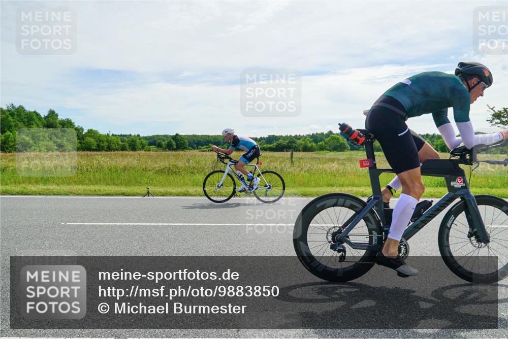 21.06.2026 - Viking Triathlon Michael Burmester http://msf.ph/oto/9883850 21.06.2026 11:15:14 Radfahren 145, 180, 304, 331, 350, 500, 579, 618, 618, 637 meine-sportfotos.de