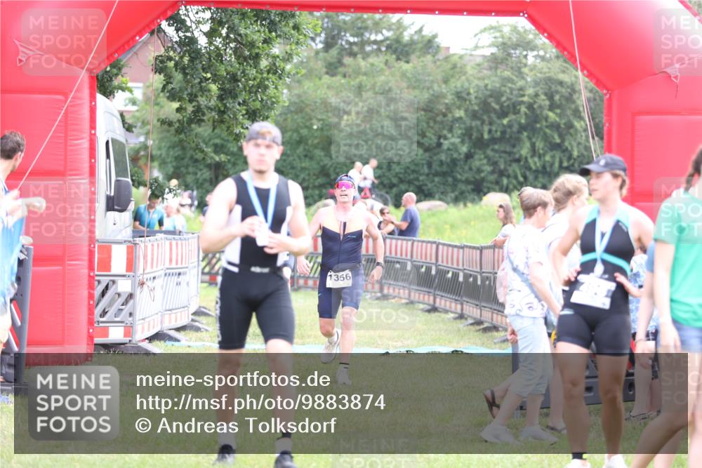 21.06.2026 - 29. Vierlanden-Triathlon Andreas Tolksdorf http://msf.ph/oto/9883874 21.06.2026 11:26:36 Ziel 536, 564, 1356, 536, 564, 1356 meine-sportfotos.de
