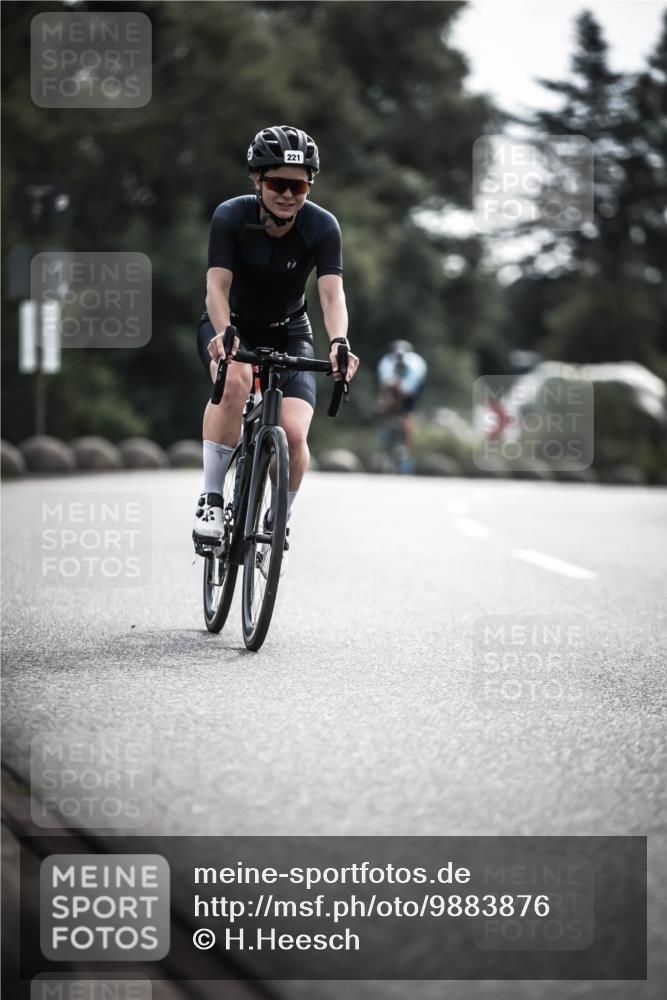 21.06.2026 - 29. Vierlanden-Triathlon H.Heesch http://msf.ph/oto/9883876 21.06.2026 09:19:00 Radfahren 56, 107, 221 meine-sportfotos.de
