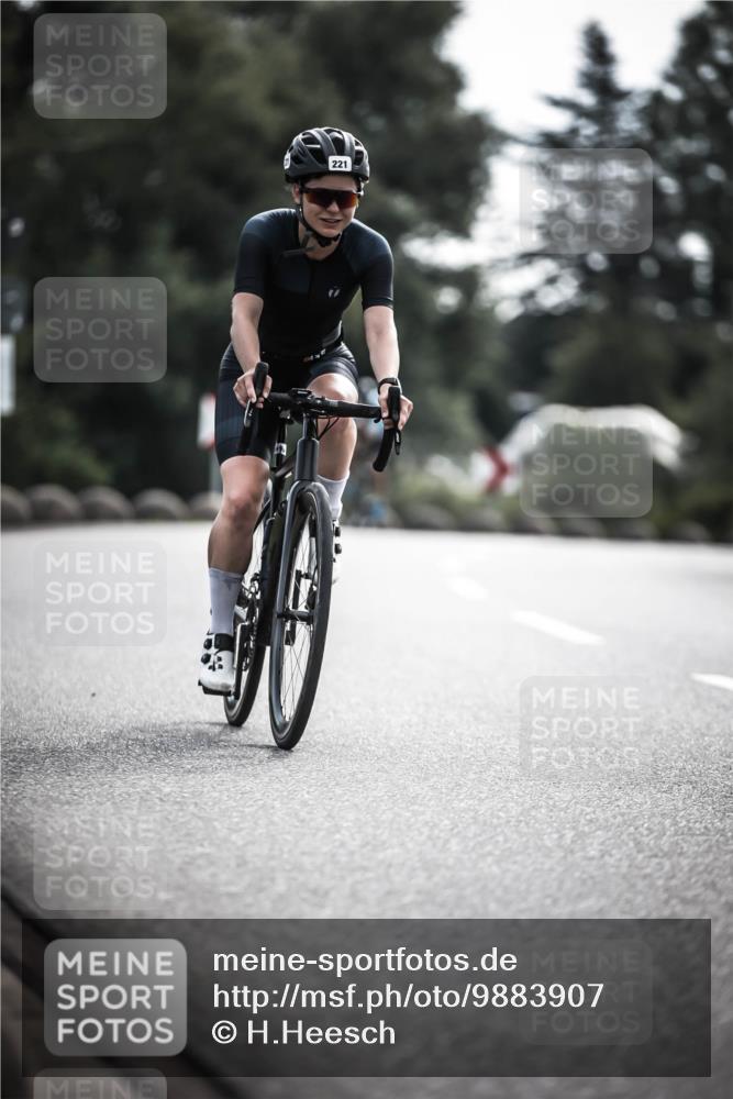 21.06.2026 - 29. Vierlanden-Triathlon H.Heesch http://msf.ph/oto/9883907 21.06.2026 09:19:00 Radfahren 56, 107, 221 meine-sportfotos.de