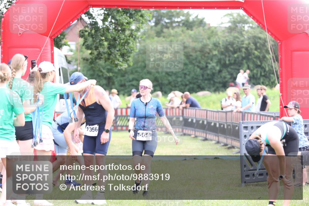 21.06.2026 - 29. Vierlanden-Triathlon Andreas Tolksdorf http://msf.ph/oto/9883919 21.06.2026 11:26:40 Ziel 536, 564, 1356, 536, 564, 1356 meine-sportfotos.de