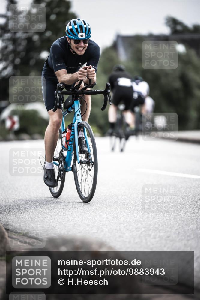21.06.2026 - 29. Vierlanden-Triathlon H.Heesch http://msf.ph/oto/9883943 21.06.2026 10:35:45 Radfahren 46, 131, 173 meine-sportfotos.de