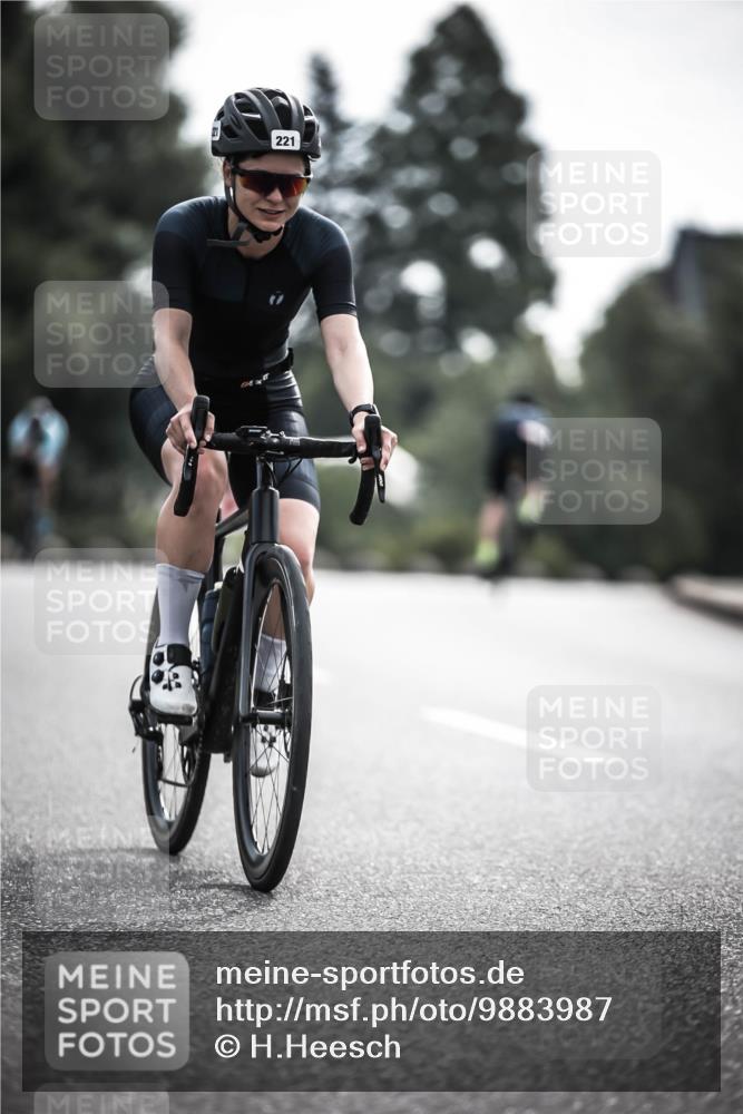 21.06.2026 - 29. Vierlanden-Triathlon H.Heesch http://msf.ph/oto/9883987 21.06.2026 09:19:00 Radfahren 56, 107, 221 meine-sportfotos.de