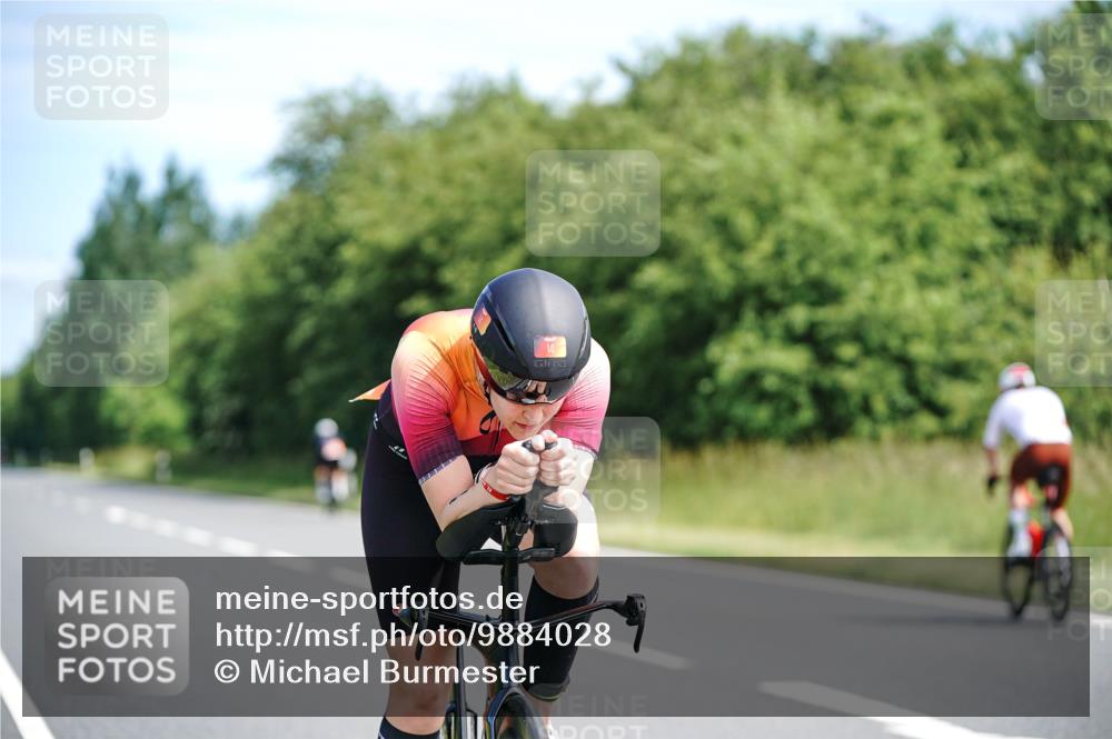 21.06.2026 - Viking Triathlon Michael Burmester http://msf.ph/oto/9884028 21.06.2026 11:14:50 Radfahren 14, 91, 116, 116, 155, 223, 304, 317, 331, 410, 453, 454, 523, 554, 554, 571, 618, 637, 639 meine-sportfotos.de