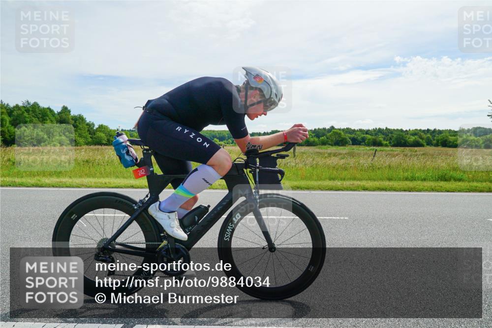 21.06.2026 - Viking Triathlon Michael Burmester http://msf.ph/oto/9884034 21.06.2026 11:19:05 Radfahren 1, 4, 13, 47, 221, 242, 295, 311, 372, 378, 449, 495, 536, 537, 541, 576, 613, 623, 629 meine-sportfotos.de