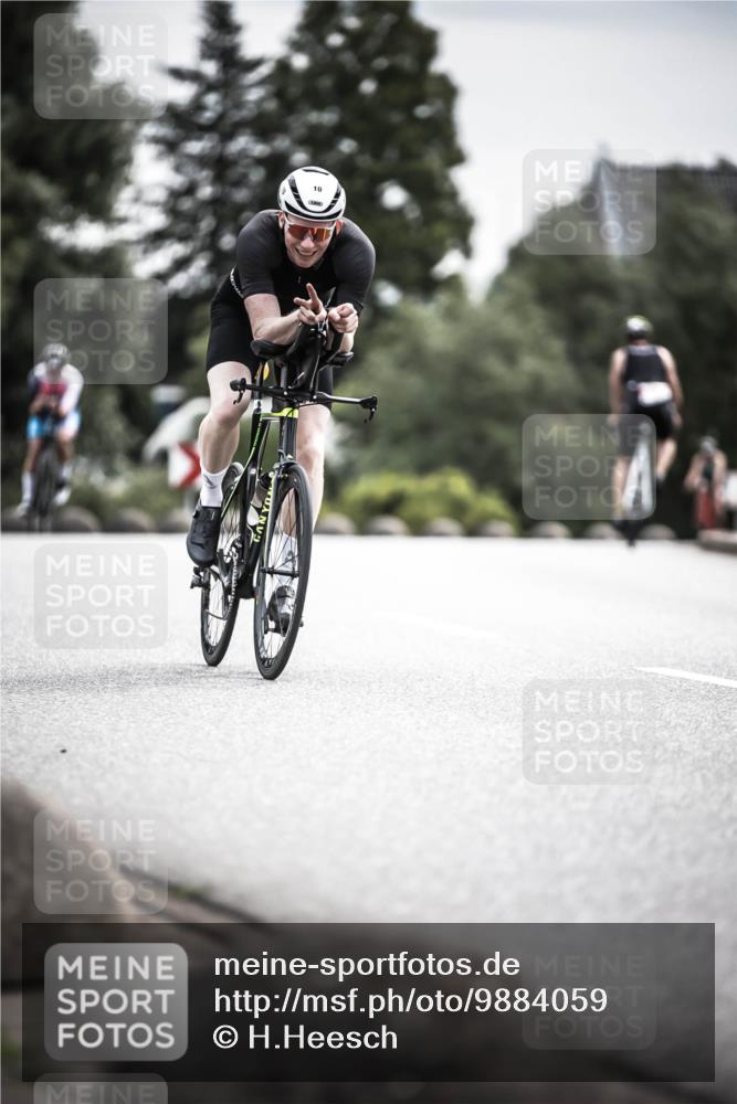 21.06.2026 - 29. Vierlanden-Triathlon H.Heesch http://msf.ph/oto/9884059 21.06.2026 10:35:58 Radfahren 9, 10, 25, 26, 34, 60, 88, 104, 186, 243, 278, 420 meine-sportfotos.de