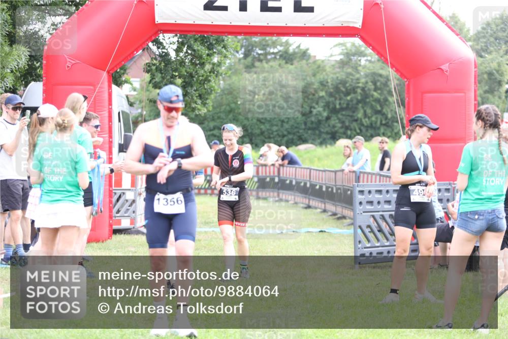 21.06.2026 - 29. Vierlanden-Triathlon Andreas Tolksdorf http://msf.ph/oto/9884064 21.06.2026 11:26:45 Ziel 480, 526, 536, 480, 526, 536 meine-sportfotos.de