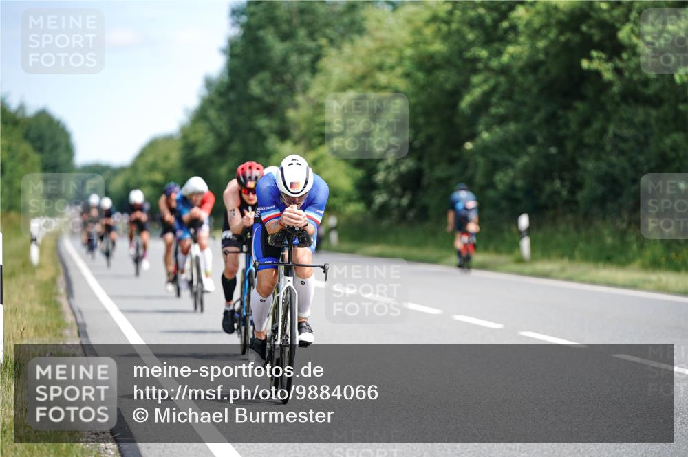 21.06.2026 - Viking Triathlon Michael Burmester http://msf.ph/oto/9884066 21.06.2026 11:17:41 Radfahren 18, 28, 49, 60, 131, 181, 212, 261, 271, 360, 382, 390, 409, 430, 432, 463, 501 meine-sportfotos.de