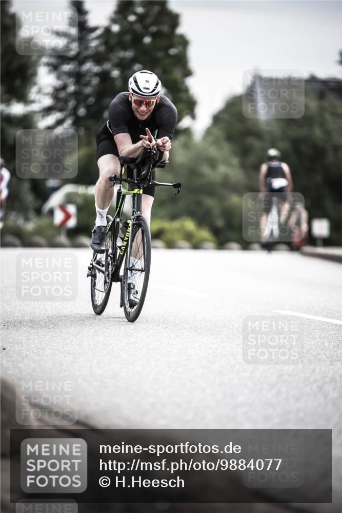 21.06.2026 - 29. Vierlanden-Triathlon H.Heesch http://msf.ph/oto/9884077 21.06.2026 10:35:58 Radfahren 9, 10, 25, 26, 34, 60, 88, 104, 186, 243, 278, 420 meine-sportfotos.de