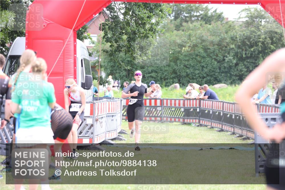21.06.2026 - 29. Vierlanden-Triathlon Andreas Tolksdorf http://msf.ph/oto/9884138 21.06.2026 11:26:57 Ziel 353, 480, 526, 353, 480, 526 meine-sportfotos.de