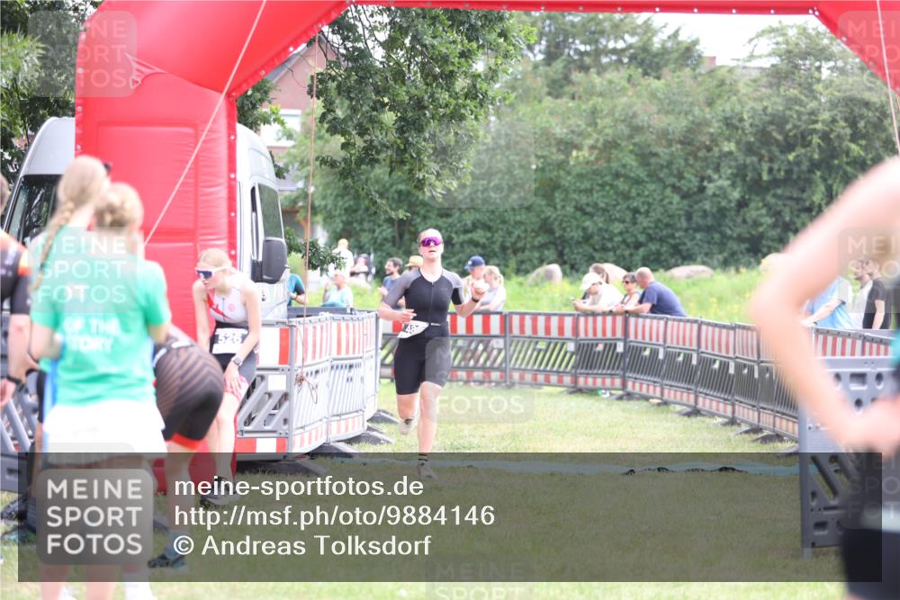 21.06.2026 - 29. Vierlanden-Triathlon Andreas Tolksdorf http://msf.ph/oto/9884146 21.06.2026 11:26:57 Ziel 353, 480, 526, 353, 480, 526 meine-sportfotos.de