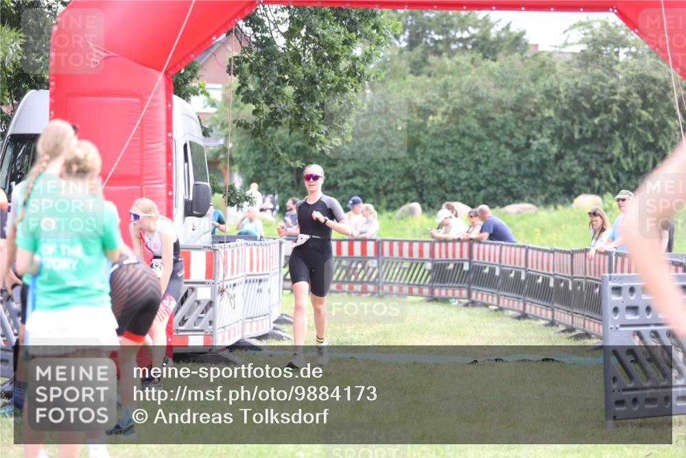 21.06.2026 - 29. Vierlanden-Triathlon Andreas Tolksdorf http://msf.ph/oto/9884173 21.06.2026 11:26:57 Ziel 353, 480, 526, 353, 480, 526 meine-sportfotos.de