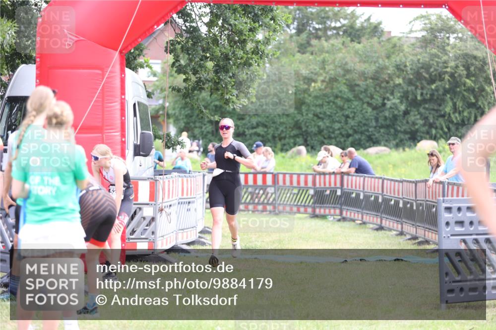 21.06.2026 - 29. Vierlanden-Triathlon Andreas Tolksdorf http://msf.ph/oto/9884179 21.06.2026 11:26:57 Ziel 353, 480, 526, 353, 480, 526 meine-sportfotos.de
