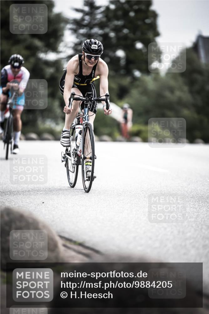21.06.2026 - 29. Vierlanden-Triathlon H.Heesch http://msf.ph/oto/9884205 21.06.2026 10:36:00 Radfahren 9, 10, 25, 26, 34, 60, 88, 104, 186, 243, 278 meine-sportfotos.de