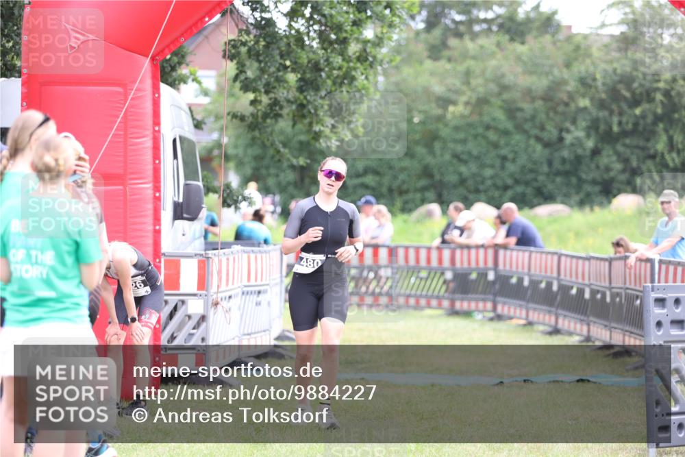 21.06.2026 - 29. Vierlanden-Triathlon Andreas Tolksdorf http://msf.ph/oto/9884227 21.06.2026 11:26:58 Ziel 353, 480, 526, 353, 480, 526 meine-sportfotos.de