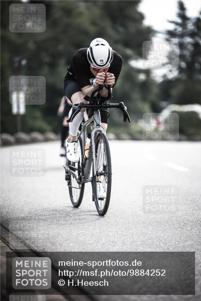 21.06.2026 - 29. Vierlanden-Triathlon H.Heesch http://msf.ph/oto/9884252 21.06.2026 09:19:11 Radfahren 24, 79, 169, 268, 278 meine-sportfotos.de