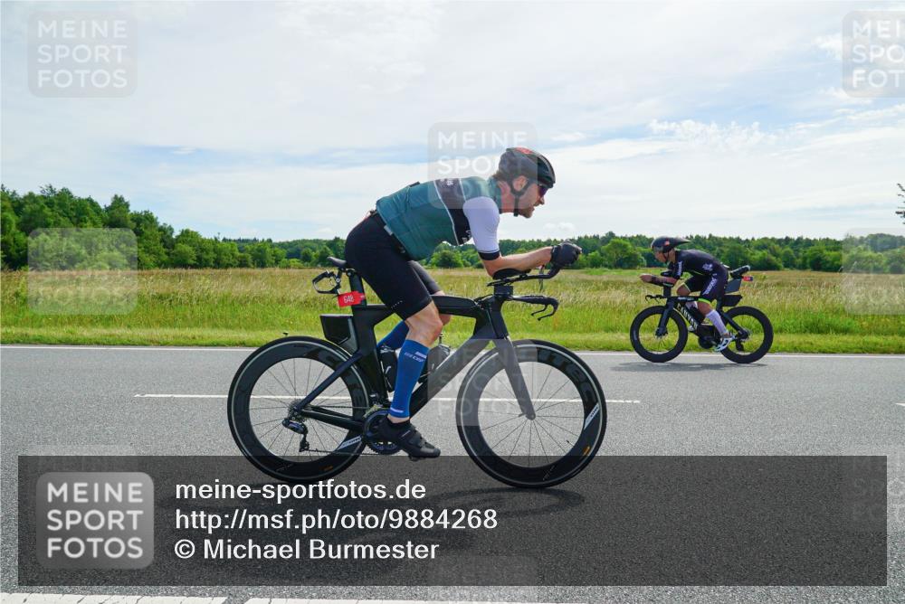 21.06.2026 - Viking Triathlon Michael Burmester http://msf.ph/oto/9884268 21.06.2026 11:21:39 Radfahren 24, 40, 51, 76, 171, 203, 285, 298, 328, 640, 648 meine-sportfotos.de