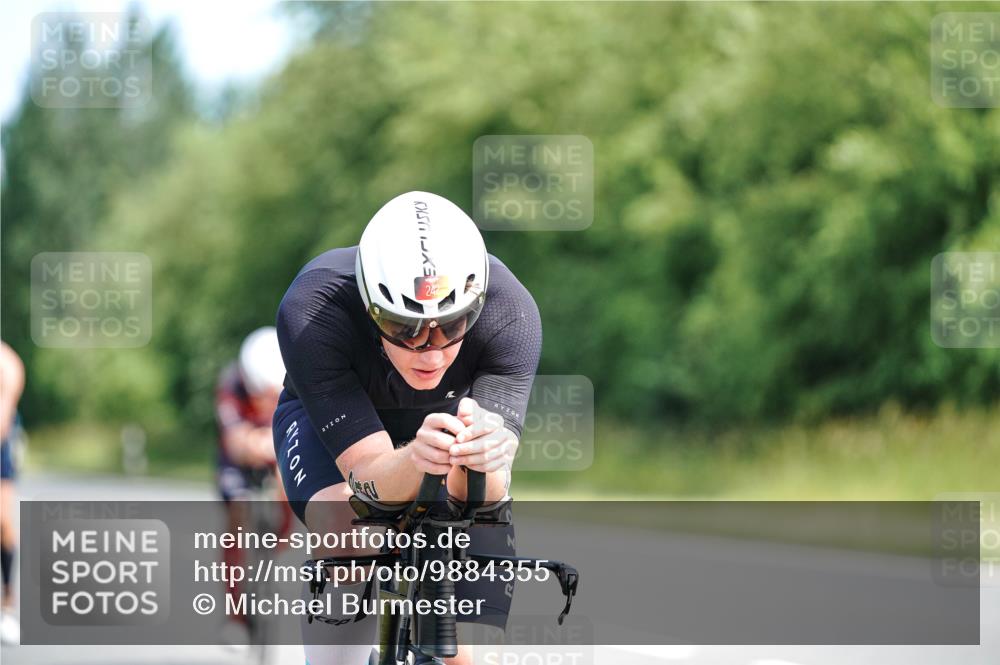 21.06.2026 - Viking Triathlon Michael Burmester http://msf.ph/oto/9884355 21.06.2026 11:19:05 Radfahren 1, 4, 13, 47, 221, 242, 295, 311, 372, 378, 449, 495, 536, 537, 541, 576, 613, 623, 629 meine-sportfotos.de