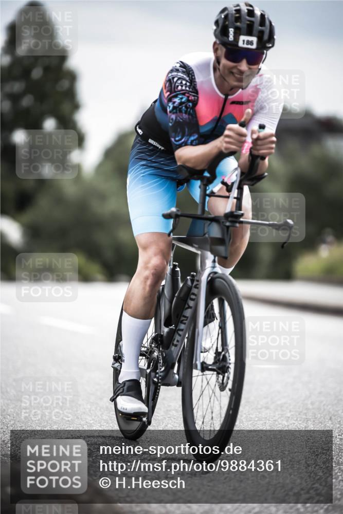 21.06.2026 - 29. Vierlanden-Triathlon H.Heesch http://msf.ph/oto/9884361 21.06.2026 10:36:02 Radfahren 10, 25, 26, 34, 88, 104, 186, 243, 278, 589 meine-sportfotos.de