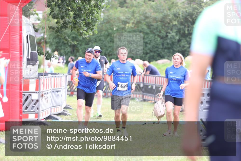 21.06.2026 - 29. Vierlanden-Triathlon Andreas Tolksdorf http://msf.ph/oto/9884451 21.06.2026 11:27:25 Ziel 442, 521, 619, 442, 521, 619 meine-sportfotos.de