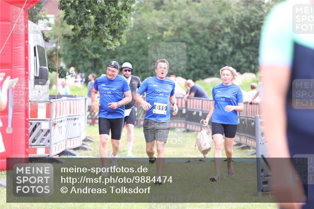 21.06.2026 - 29. Vierlanden-Triathlon Andreas Tolksdorf http://msf.ph/oto/9884474 21.06.2026 11:27:25 Ziel 442, 521, 619, 442, 521, 619 meine-sportfotos.de