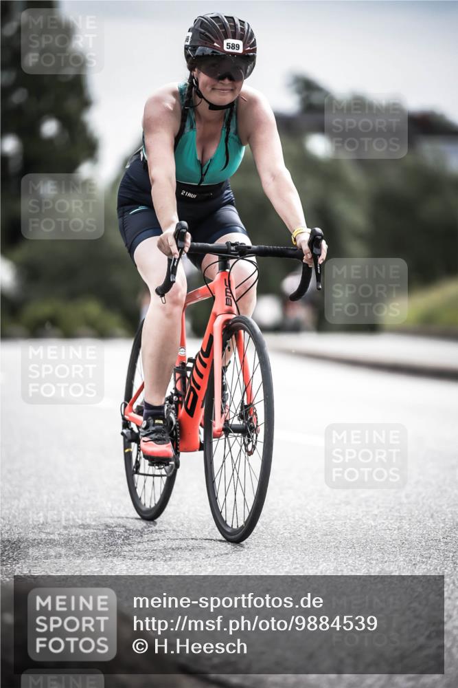 21.06.2026 - 29. Vierlanden-Triathlon H.Heesch http://msf.ph/oto/9884539 21.06.2026 10:36:08 Radfahren 376, 589 meine-sportfotos.de