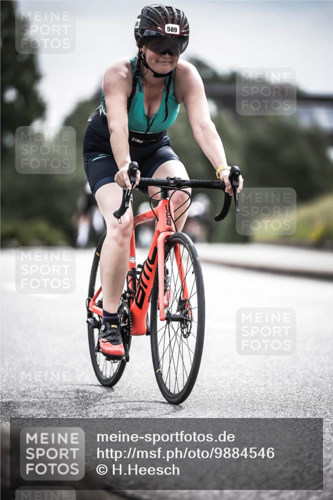 21.06.2026 - 29. Vierlanden-Triathlon H.Heesch http://msf.ph/oto/9884546 21.06.2026 10:36:08 Radfahren 376, 589 meine-sportfotos.de