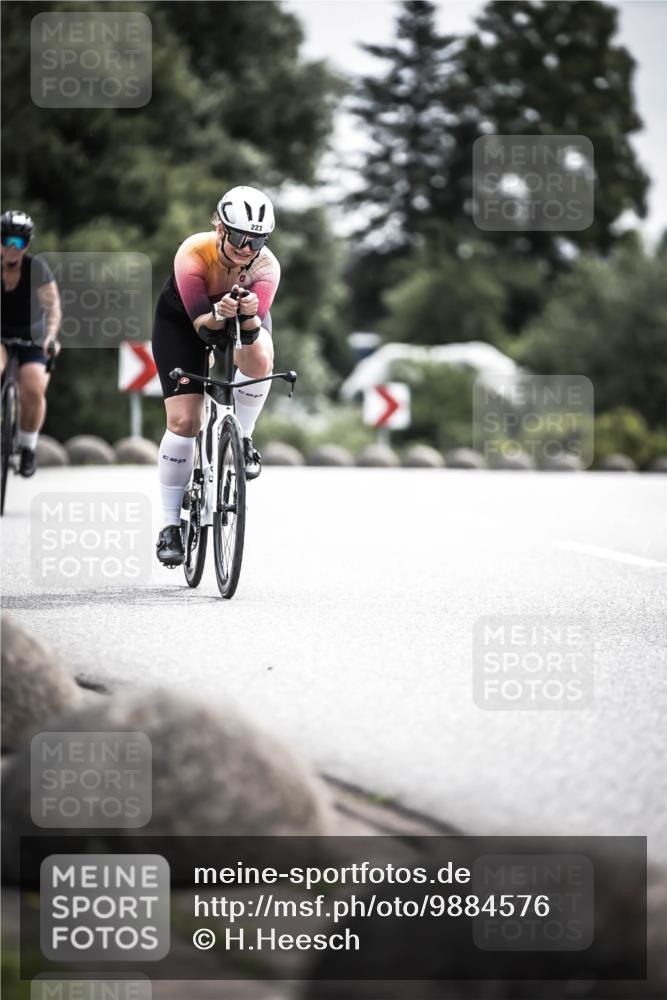 21.06.2026 - 29. Vierlanden-Triathlon H.Heesch http://msf.ph/oto/9884576 21.06.2026 10:36:16 Radfahren 223, 349, 504 meine-sportfotos.de
