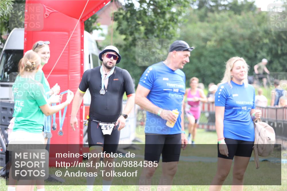21.06.2026 - 29. Vierlanden-Triathlon Andreas Tolksdorf http://msf.ph/oto/9884585 21.06.2026 11:27:32 Ziel 521, 521 meine-sportfotos.de