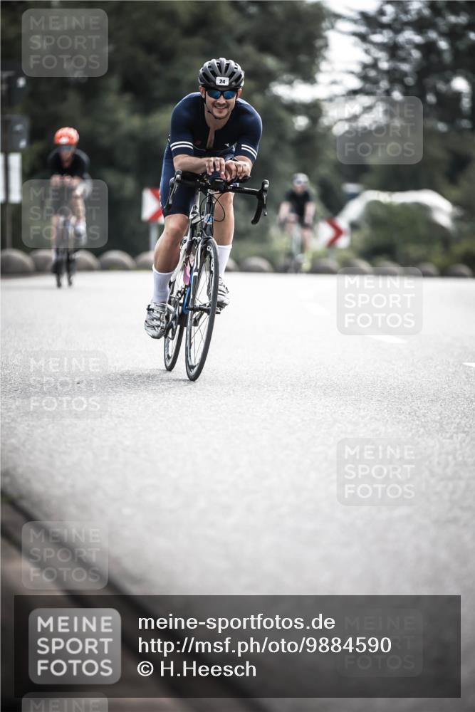 21.06.2026 - 29. Vierlanden-Triathlon H.Heesch http://msf.ph/oto/9884590 21.06.2026 09:19:18 Radfahren 24, 169, 224, 228, 278 meine-sportfotos.de