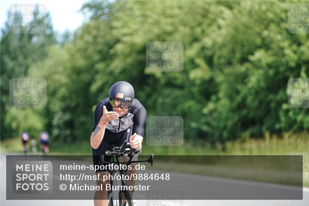 21.06.2026 - Viking Triathlon Michael Burmester http://msf.ph/oto/9884648 21.06.2026 11:19:57 Radfahren 30, 115, 115, 249, 250, 250, 257, 291, 297, 323, 332, 343, 625 meine-sportfotos.de