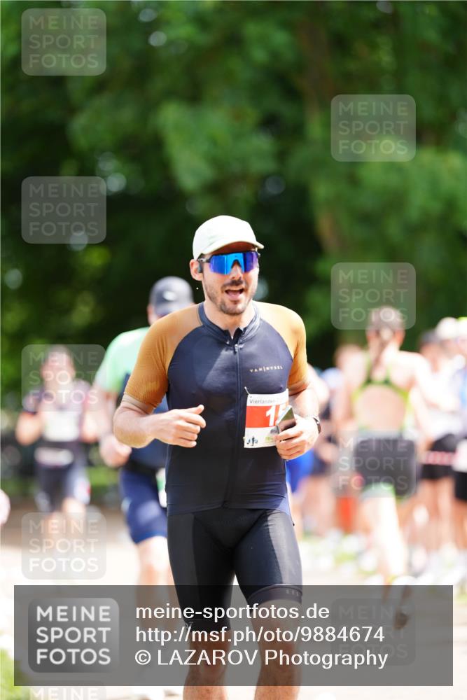21.06.2026 - 29. Vierlanden-Triathlon LAZAROV Photography http://msf.ph/oto/9884674 21.06.2026 13:05:40 Laufen  meine-sportfotos.de