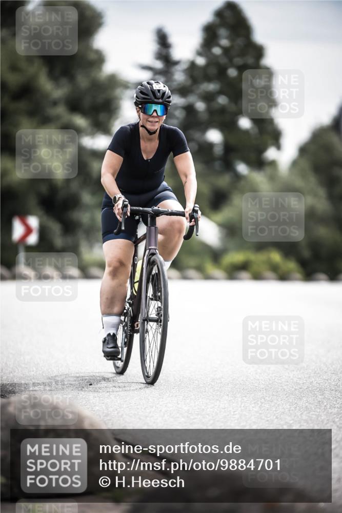 21.06.2026 - 29. Vierlanden-Triathlon H.Heesch http://msf.ph/oto/9884701 21.06.2026 10:36:18 Radfahren 223, 349, 504 meine-sportfotos.de