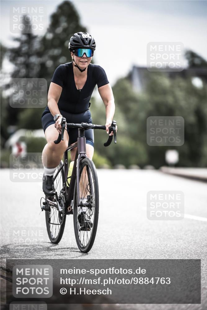21.06.2026 - 29. Vierlanden-Triathlon H.Heesch http://msf.ph/oto/9884763 21.06.2026 10:36:18 Radfahren 223, 349, 504 meine-sportfotos.de