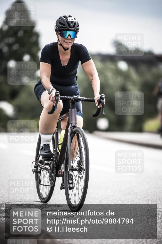 21.06.2026 - 29. Vierlanden-Triathlon H.Heesch http://msf.ph/oto/9884794 21.06.2026 10:36:19 Radfahren 223, 349, 504 meine-sportfotos.de