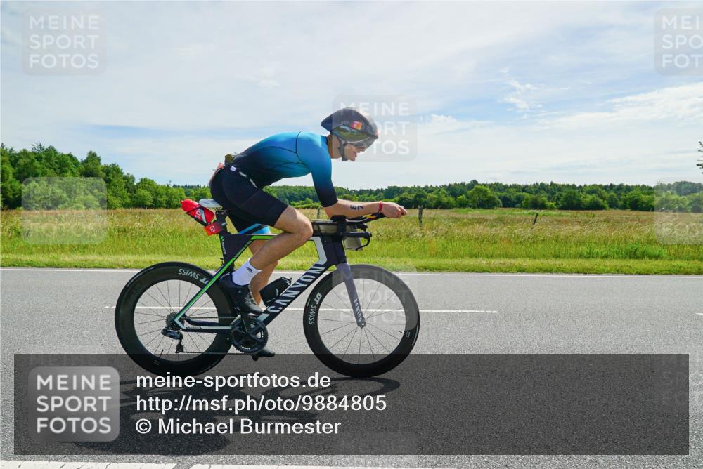 21.06.2026 - Viking Triathlon Michael Burmester http://msf.ph/oto/9884805 21.06.2026 11:27:22 Radfahren 44, 74, 87, 111, 154, 163, 166, 227, 275, 411, 417, 484, 522, 567, 649, 651, 665 meine-sportfotos.de