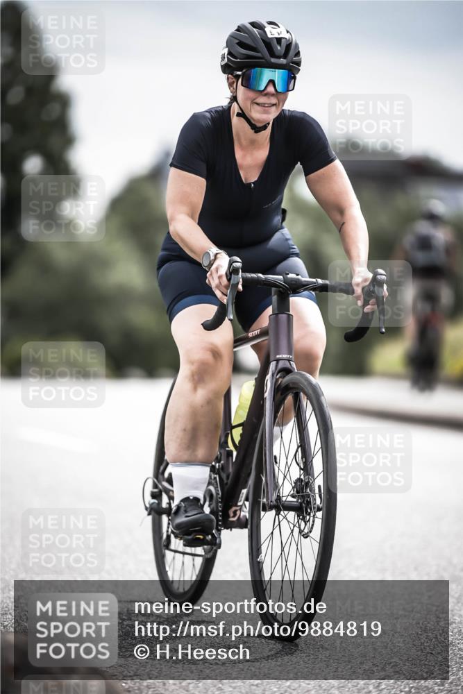 21.06.2026 - 29. Vierlanden-Triathlon H.Heesch http://msf.ph/oto/9884819 21.06.2026 10:36:19 Radfahren 223, 349, 504 meine-sportfotos.de
