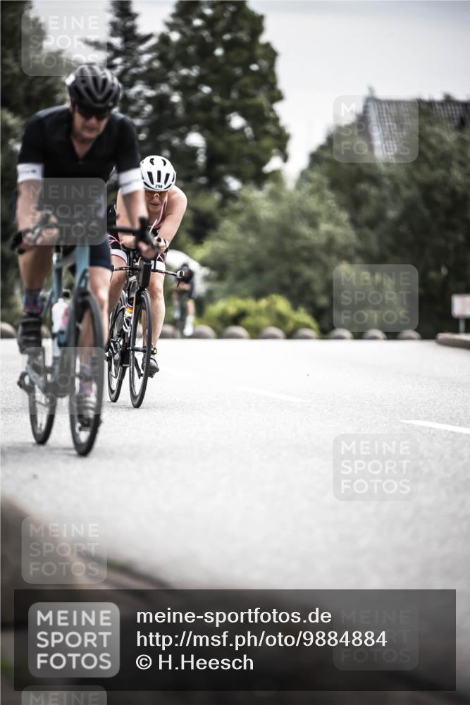 21.06.2026 - 29. Vierlanden-Triathlon H.Heesch http://msf.ph/oto/9884884 21.06.2026 10:36:40 Radfahren 51, 78, 99, 106, 177, 298 meine-sportfotos.de