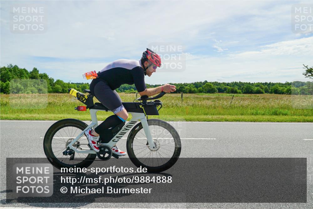 21.06.2026 - Viking Triathlon Michael Burmester http://msf.ph/oto/9884888 21.06.2026 11:28:15 Radfahren 72, 95, 241, 259, 355, 422, 439, 655 meine-sportfotos.de
