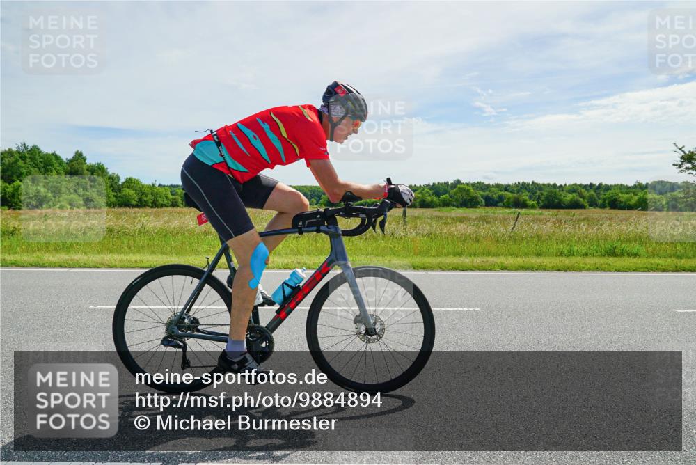 21.06.2026 - Viking Triathlon Michael Burmester http://msf.ph/oto/9884894 21.06.2026 11:28:16 Radfahren 95, 241, 259, 355, 422, 439, 559, 655 meine-sportfotos.de