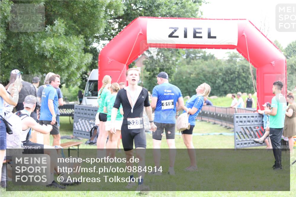 21.06.2026 - 29. Vierlanden-Triathlon Andreas Tolksdorf http://msf.ph/oto/9884914 21.06.2026 11:28:01 Ziel 591, 591 meine-sportfotos.de
