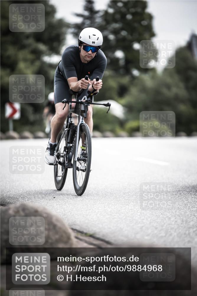 21.06.2026 - 29. Vierlanden-Triathlon H.Heesch http://msf.ph/oto/9884968 21.06.2026 10:36:45 Radfahren 51, 55, 78, 99, 106, 128, 197, 292 meine-sportfotos.de