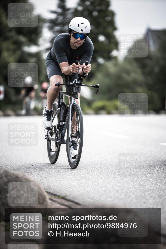 21.06.2026 - 29. Vierlanden-Triathlon H.Heesch http://msf.ph/oto/9884976 21.06.2026 10:36:45 Radfahren 51, 55, 78, 99, 106, 128, 197, 292 meine-sportfotos.de